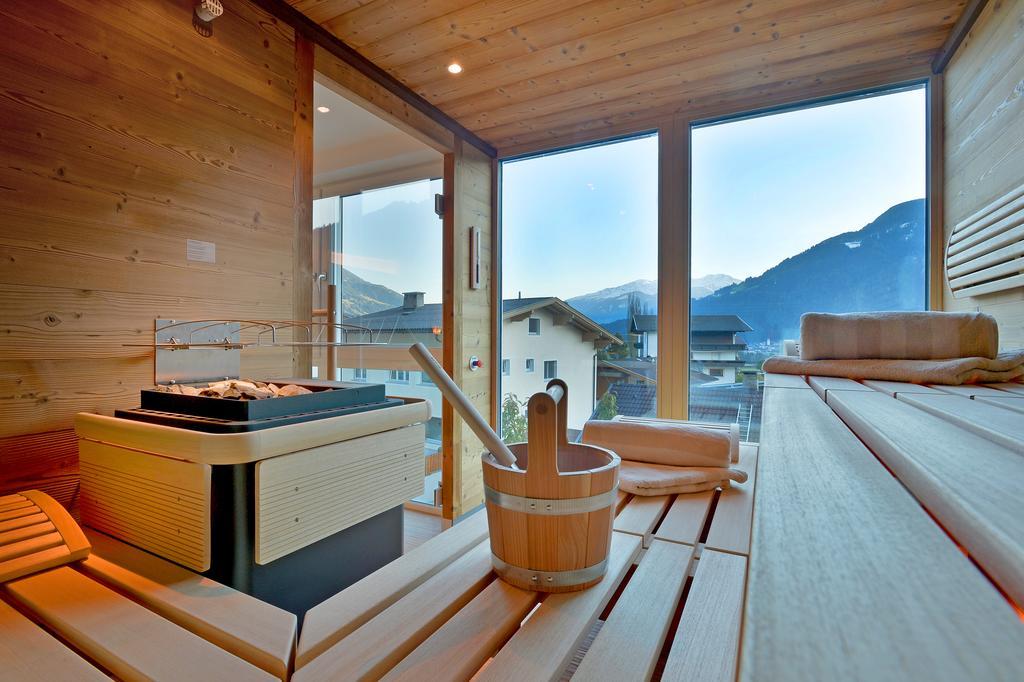 Das Sonnleiten Ski- Und Motorradhotel Bruck Im Zillertal Bruck am Ziller Eksteriør bilde