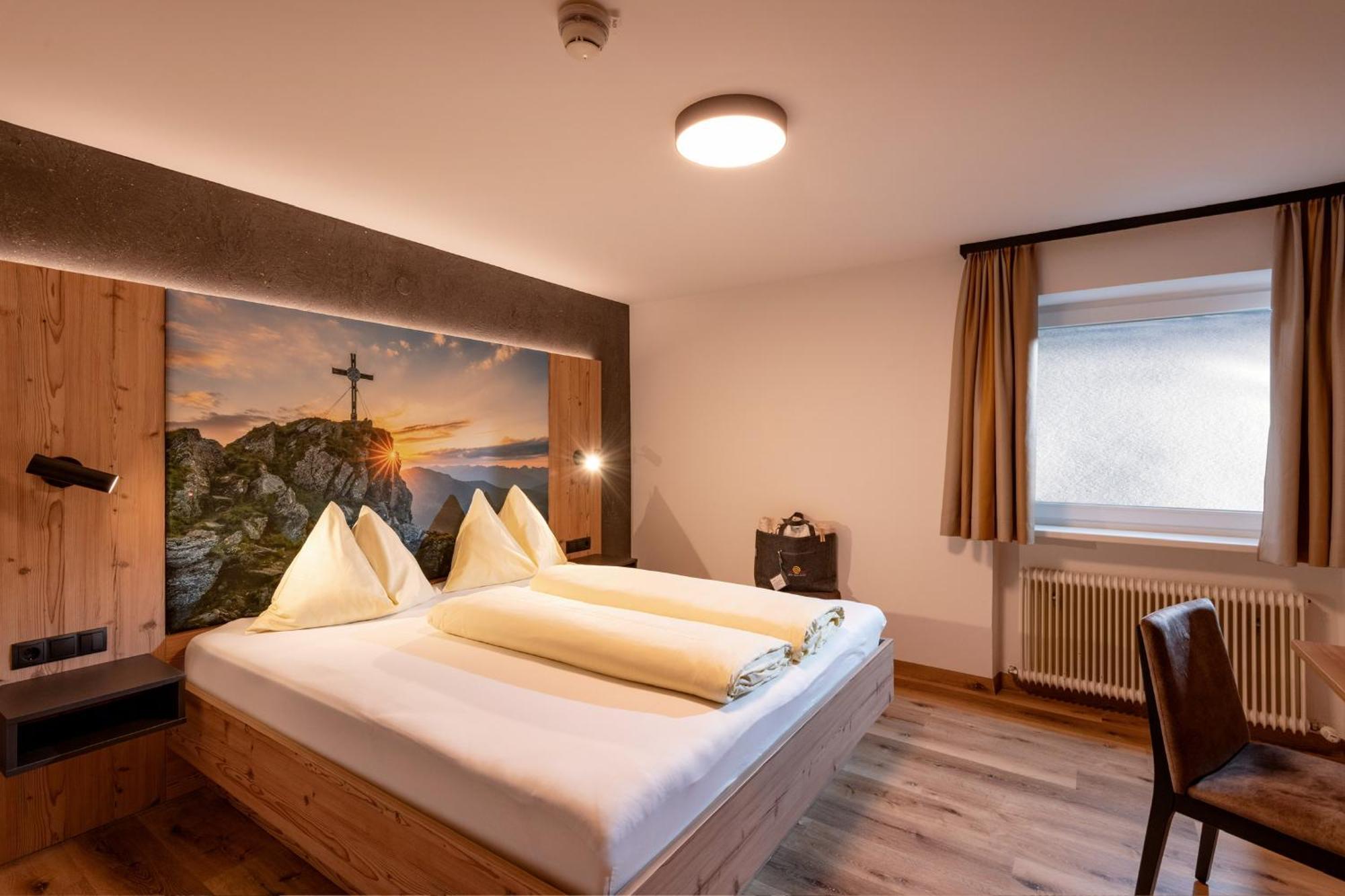 Das Sonnleiten Ski- Und Motorradhotel Bruck Im Zillertal Bruck am Ziller Eksteriør bilde