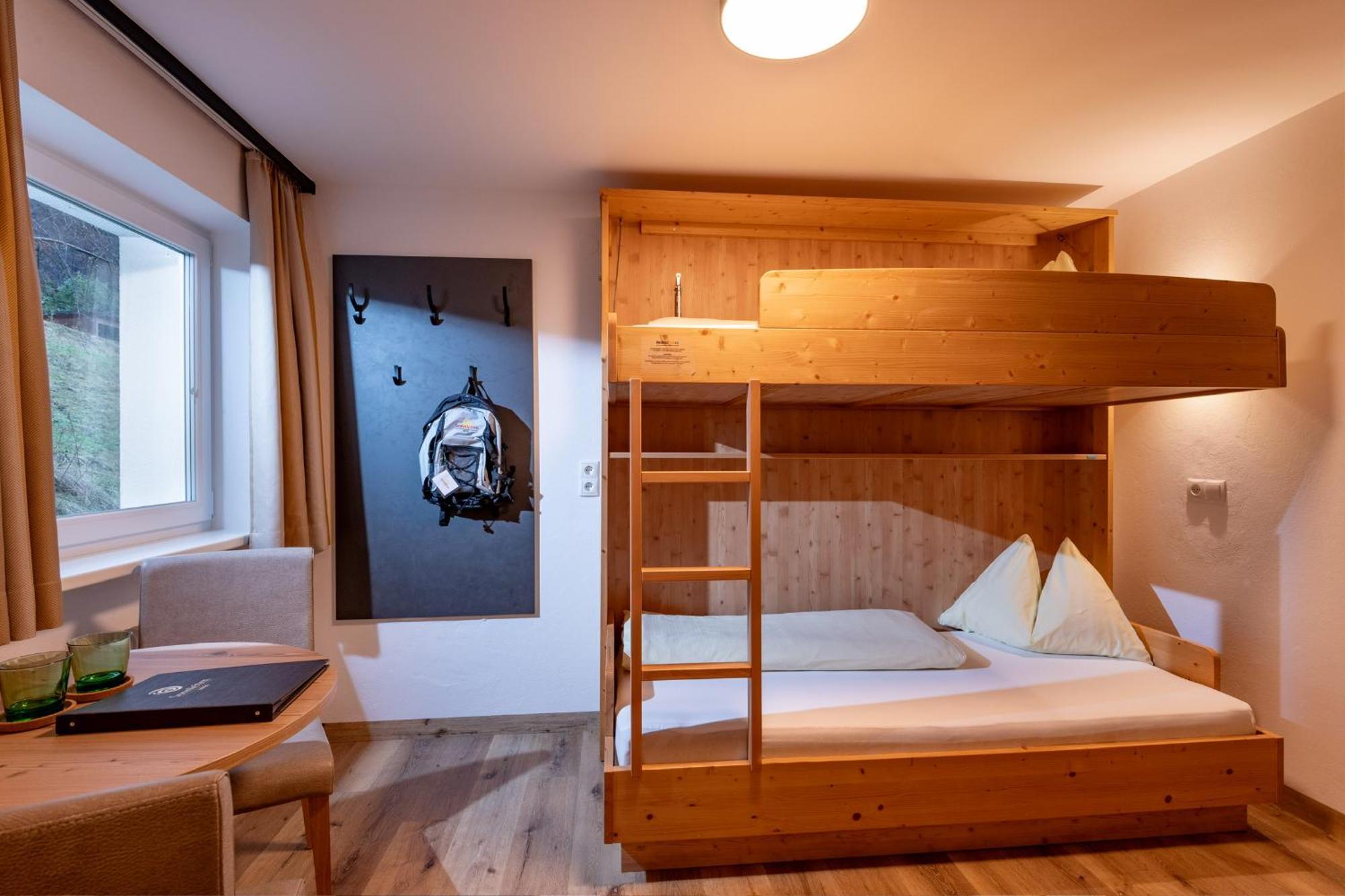 Das Sonnleiten Ski- Und Motorradhotel Bruck Im Zillertal Bruck am Ziller Eksteriør bilde