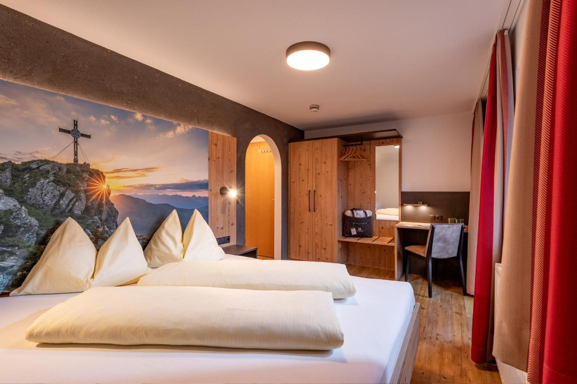 Das Sonnleiten Ski- Und Motorradhotel Bruck Im Zillertal Bruck am Ziller Eksteriør bilde