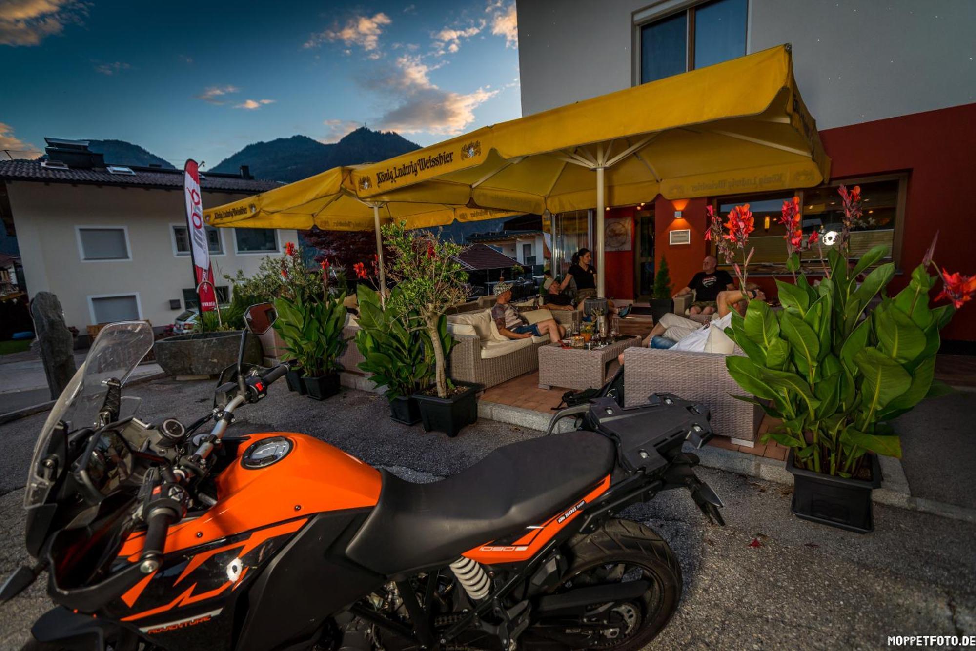 Das Sonnleiten Ski- Und Motorradhotel Bruck Im Zillertal Bruck am Ziller Eksteriør bilde