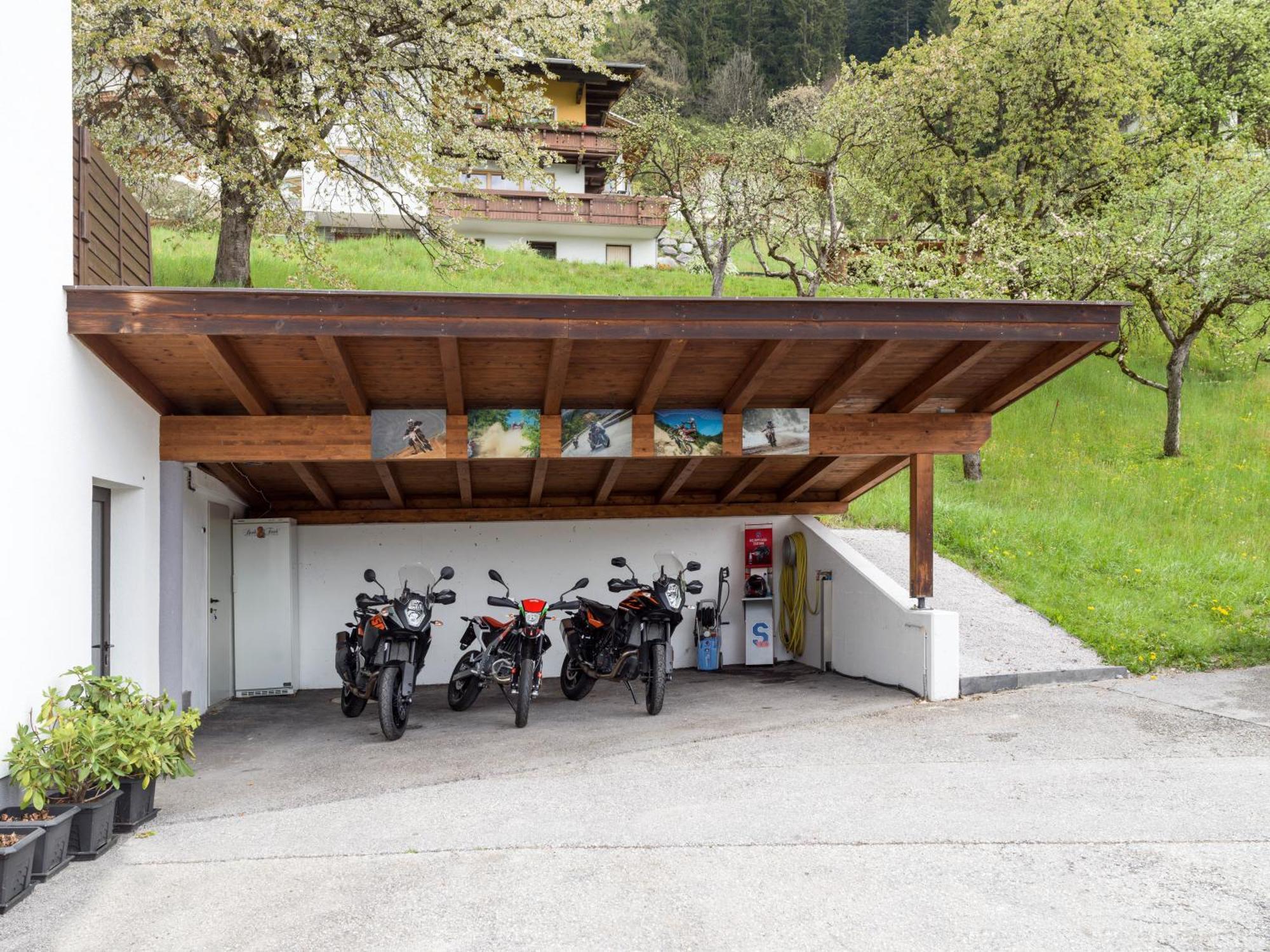 Das Sonnleiten Ski- Und Motorradhotel Bruck Im Zillertal Bruck am Ziller Eksteriør bilde